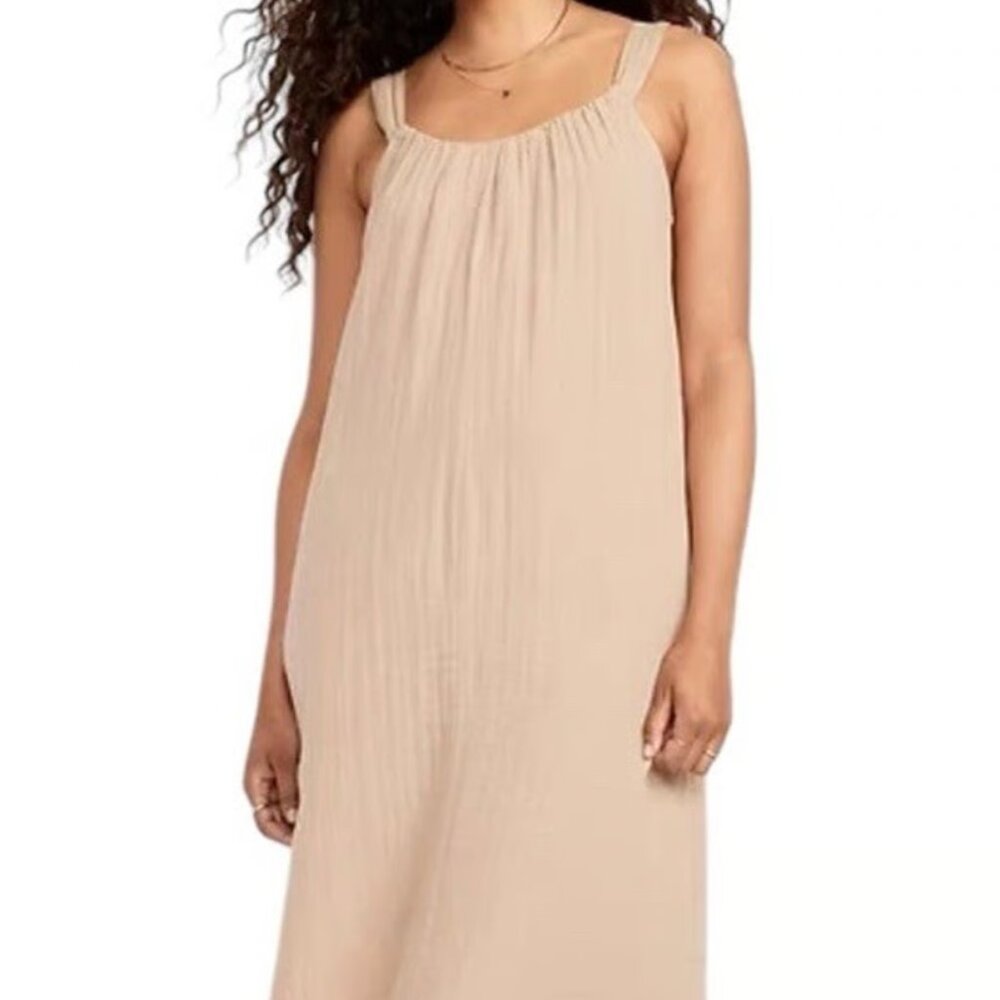 Old Navy Sleeveless Shirred Maxi Dress in Tan